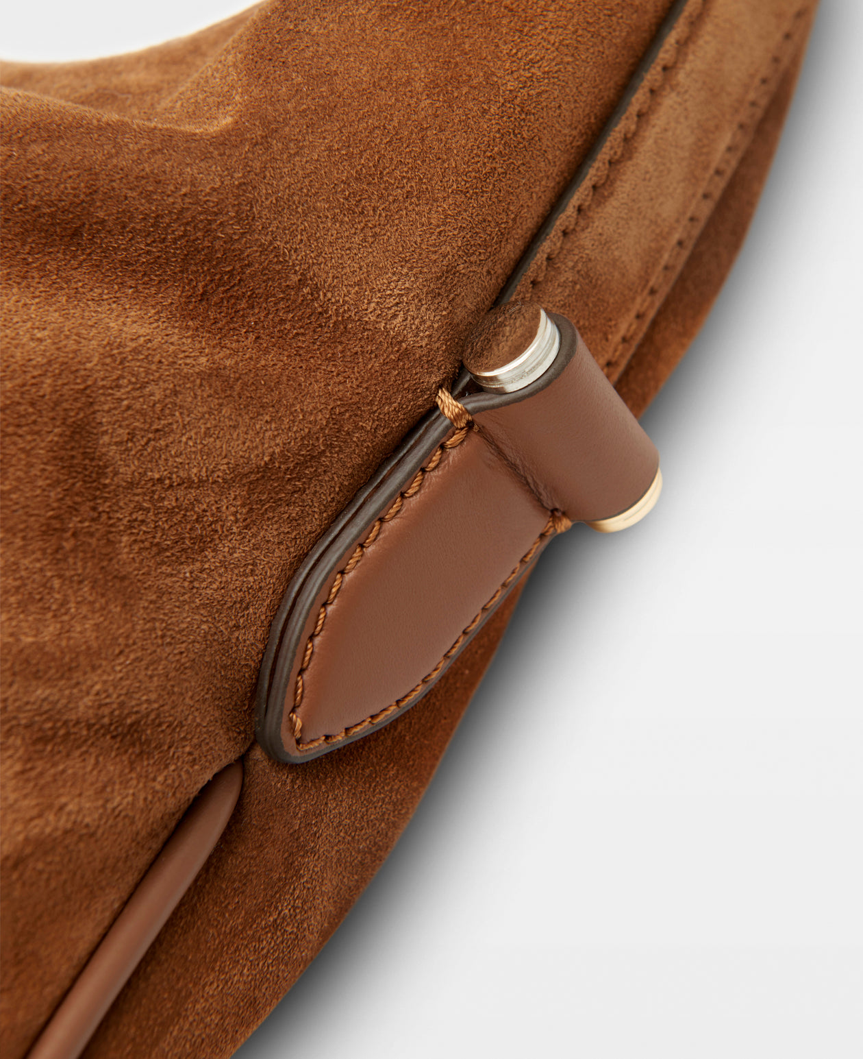 TRACY lille skuldertaske - Suede Cognac