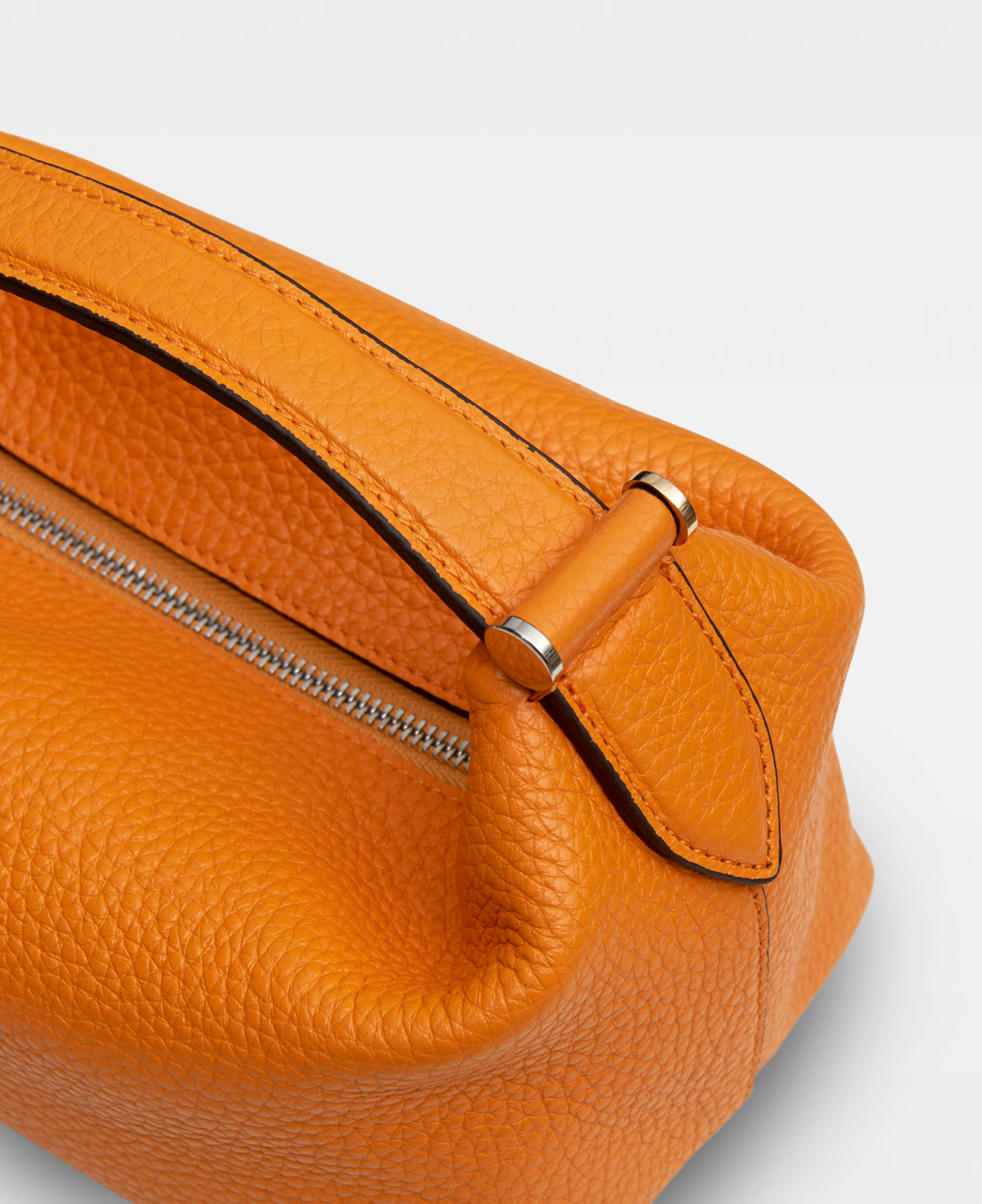 DECADENT COPENHAGEN CALLY box bag Håndtasker Apricot Orange