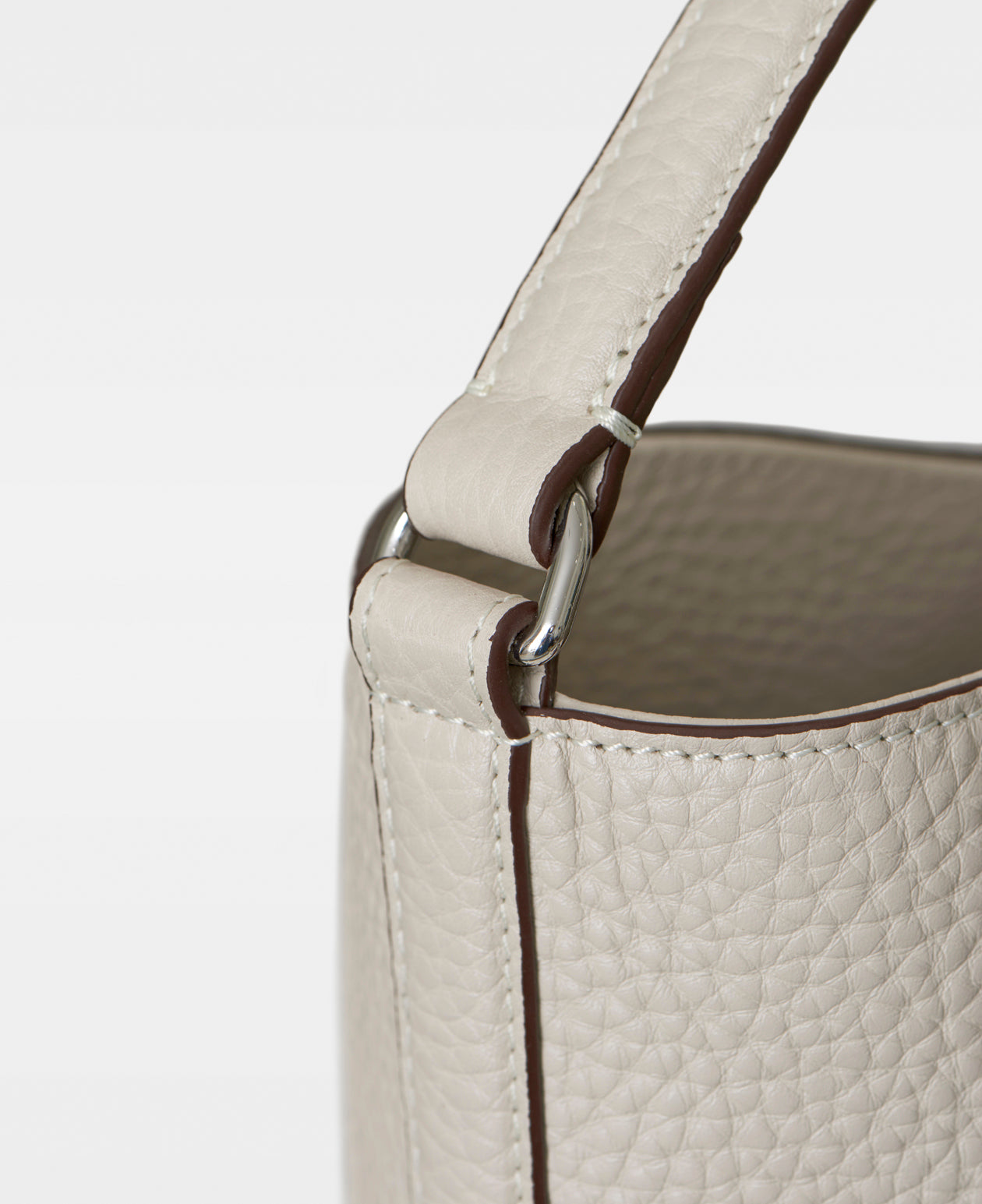 DECADENT COPENHAGEN LOIS bucket bag Håndtasker Oat