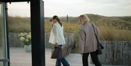 Stella Big Tote: Tasken bag den velklædte Frigg Mossman