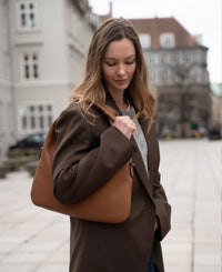 SOPHIA skuldertaske - Cognac