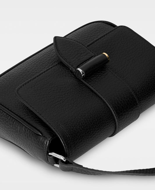 side vant længde APRIL small crossbody bag - Black | Køb online med Fri Fragt