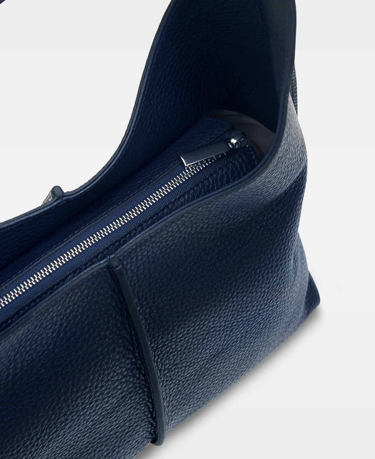 DECADENT COPENHAGEN CAROL small shoulder bag Skuldertasker Navy 