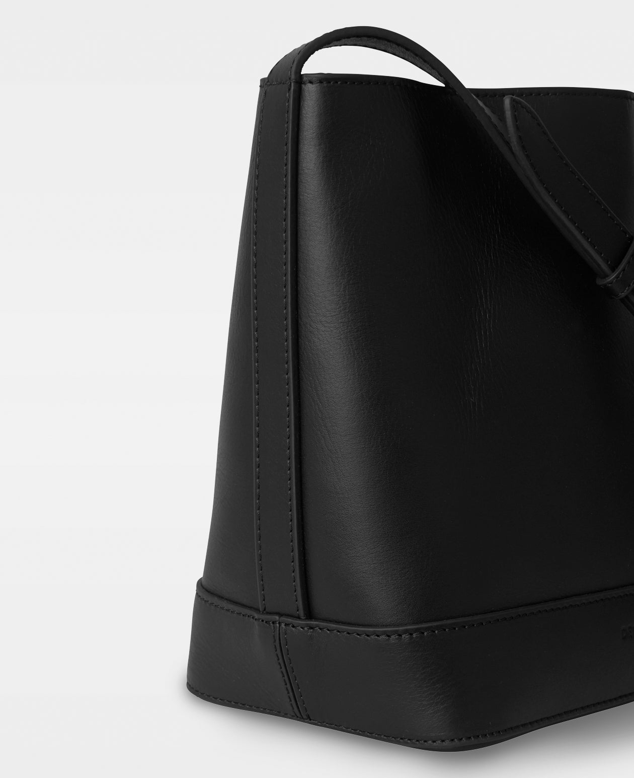 DECADENT COPENHAGEN EDITH small bucket bag Crossbody tasker Vegetal Black