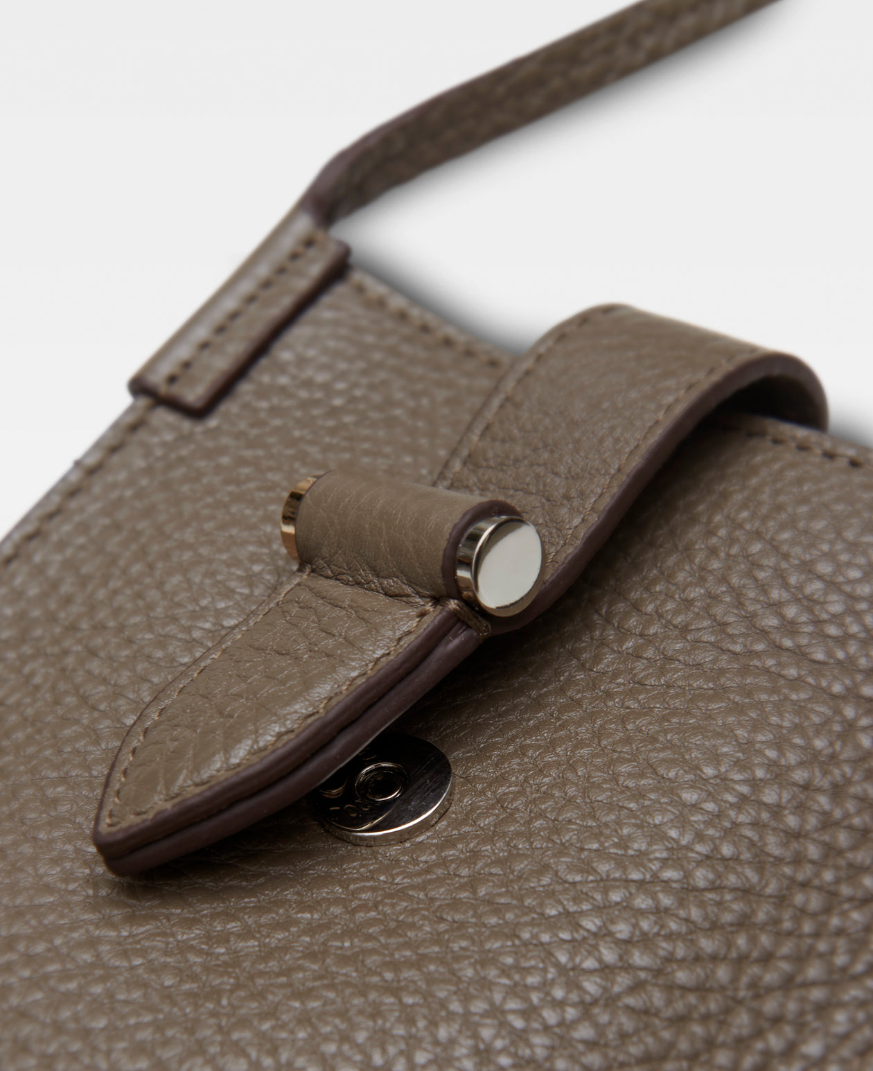 DECADENT COPENHAGEN FIONA mobile crossbody bag Crossbody tasker Clay