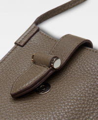 DECADENT COPENHAGEN FIONA mobile crossbody bag Crossbody tasker Clay