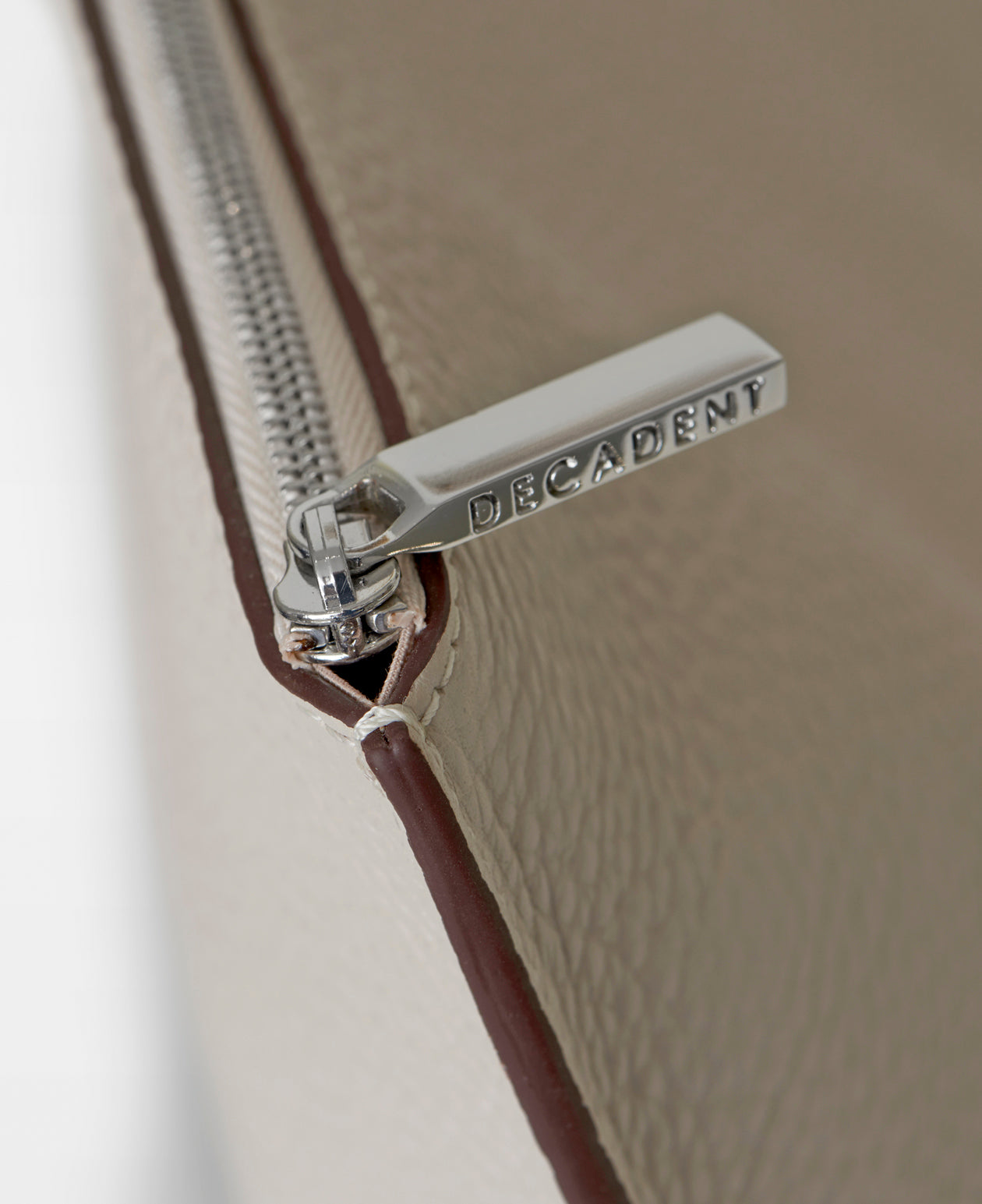 DECADENT COPENHAGEN TRUDY medium makeup bag Makeup pung Oat