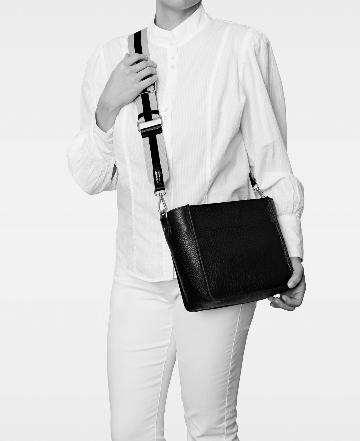 DECADENT COPENHAGEN VIVIAN small bucket bag Skuldertasker Black